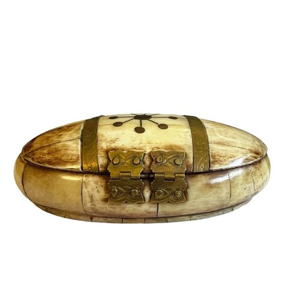 Vintage Inlaid Camel Bone & Brass Oval Trinket Jewely Box With Latch - Picture 7 of 16